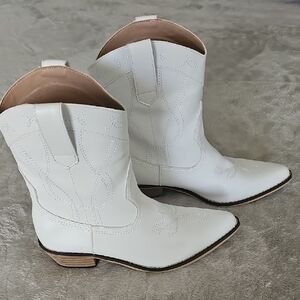 White Women's Western Cowboy Boots - Size 8